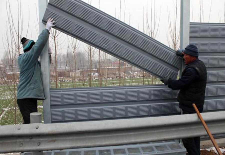 金属插板式声屏障