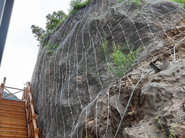 堤坡防护网