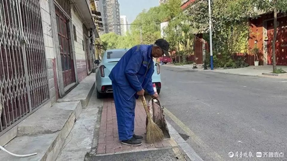 保潔環衛公司拖欠工人近8個月工資，律師說法來了