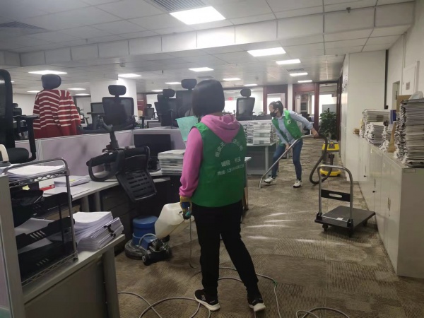 地毯清洗價格_北京地毯清洗保潔公司