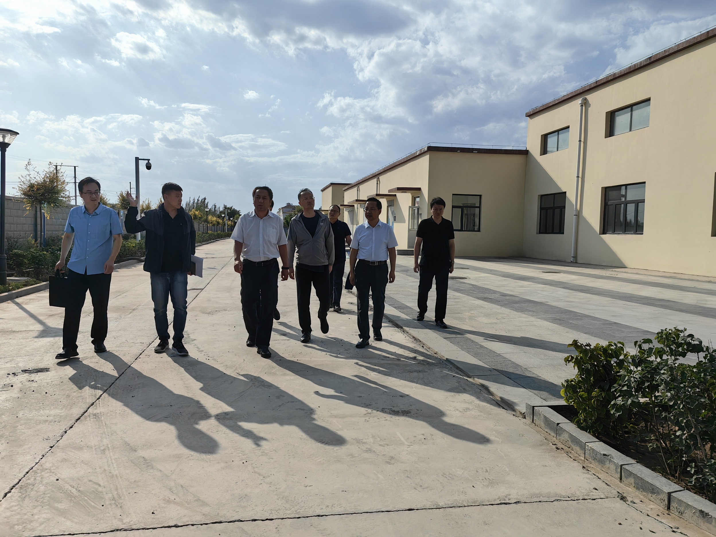 集团总司理兰康杰、公司董事长白文举及相关向导调研应县5657威尼斯一体化建设PPP项目