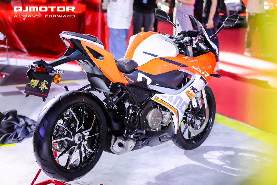【定金】QJMOTOR 赛250