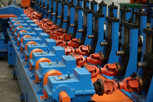 鋅鋁鎂光伏支架