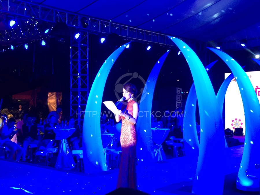 郫縣百倫廣場(chǎng)亮相活動