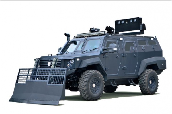 棘龙”防暴驱散车