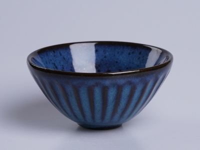 条纹变化釉饭碗