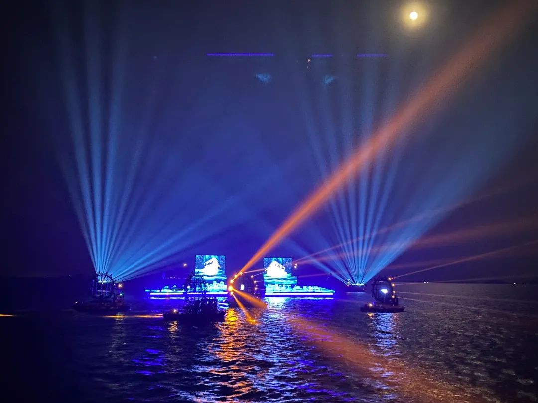 海上实景光影剧《相约大海》